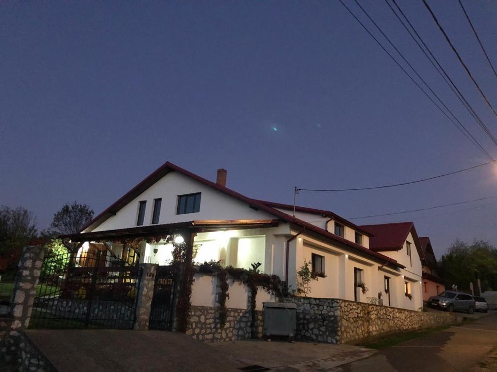 Casa De Vacanta Potoc Eksteriør bilde